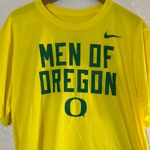Nike Oregon Ducks Dri-Fit Men of Oregon Track and Field Team Issue Tee Shirt